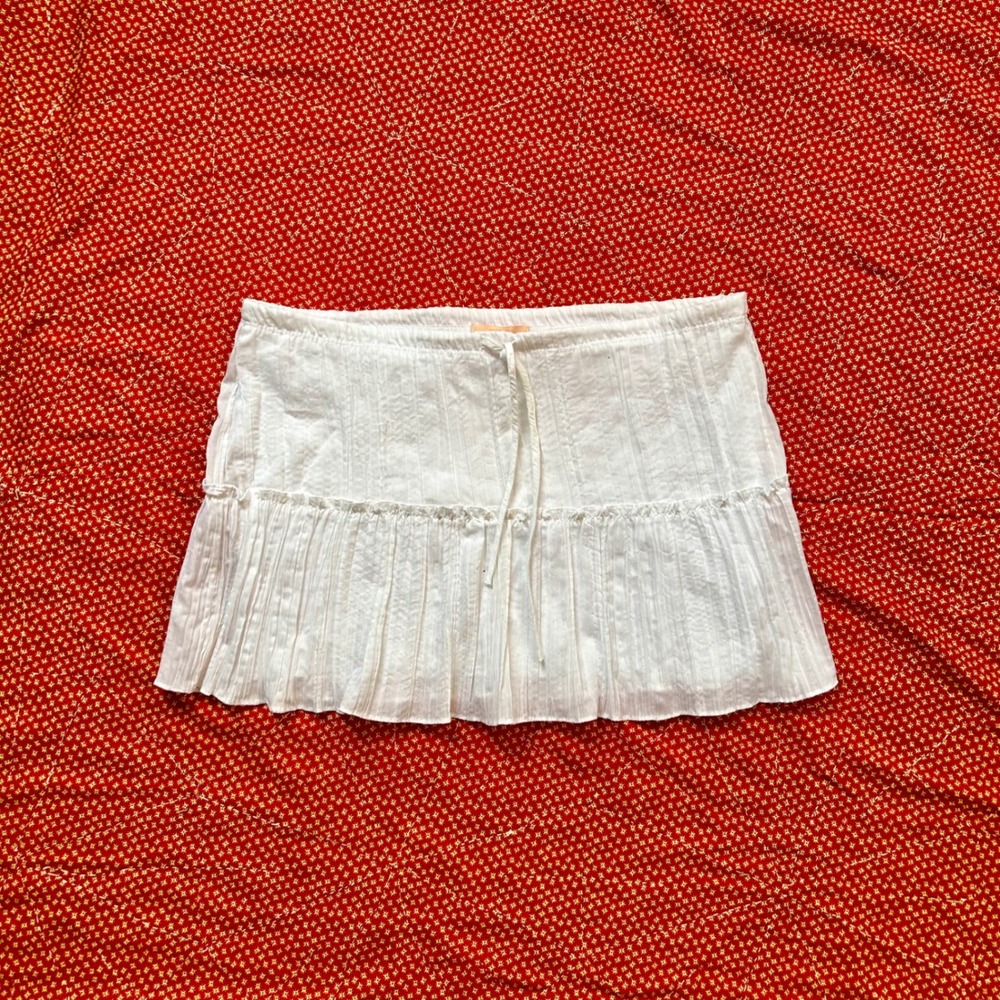 Vintage 2000s Forever 21 White Tiered Ruffle Mini Skirt Coquette Boho Indie M